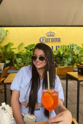 Ver perfil da Lívia